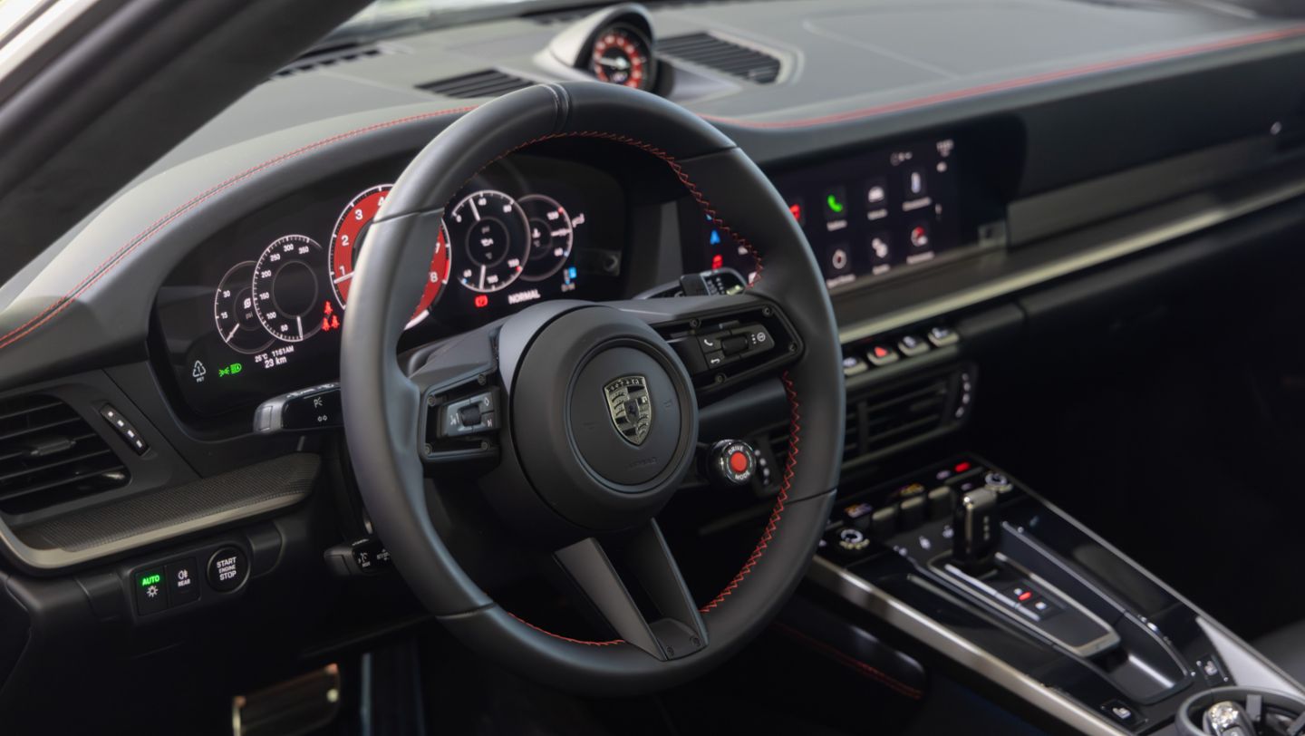 Debuta en Guatemala el nuevo Porsche 911 Turbo S, el máximo exponente en desempeño de la gama