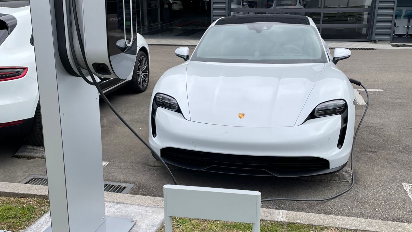 Porsche Destination Charging se extiende en Colombia junto con Enel X