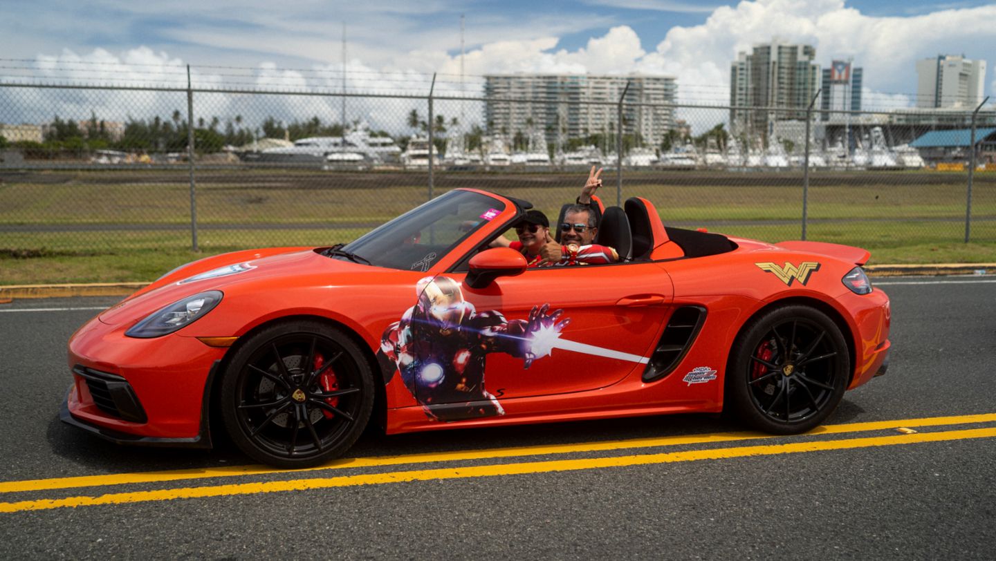 Porsche Center Puerto Rico se vistió de superhéroe en apoyo a la MDA Puerto Rico