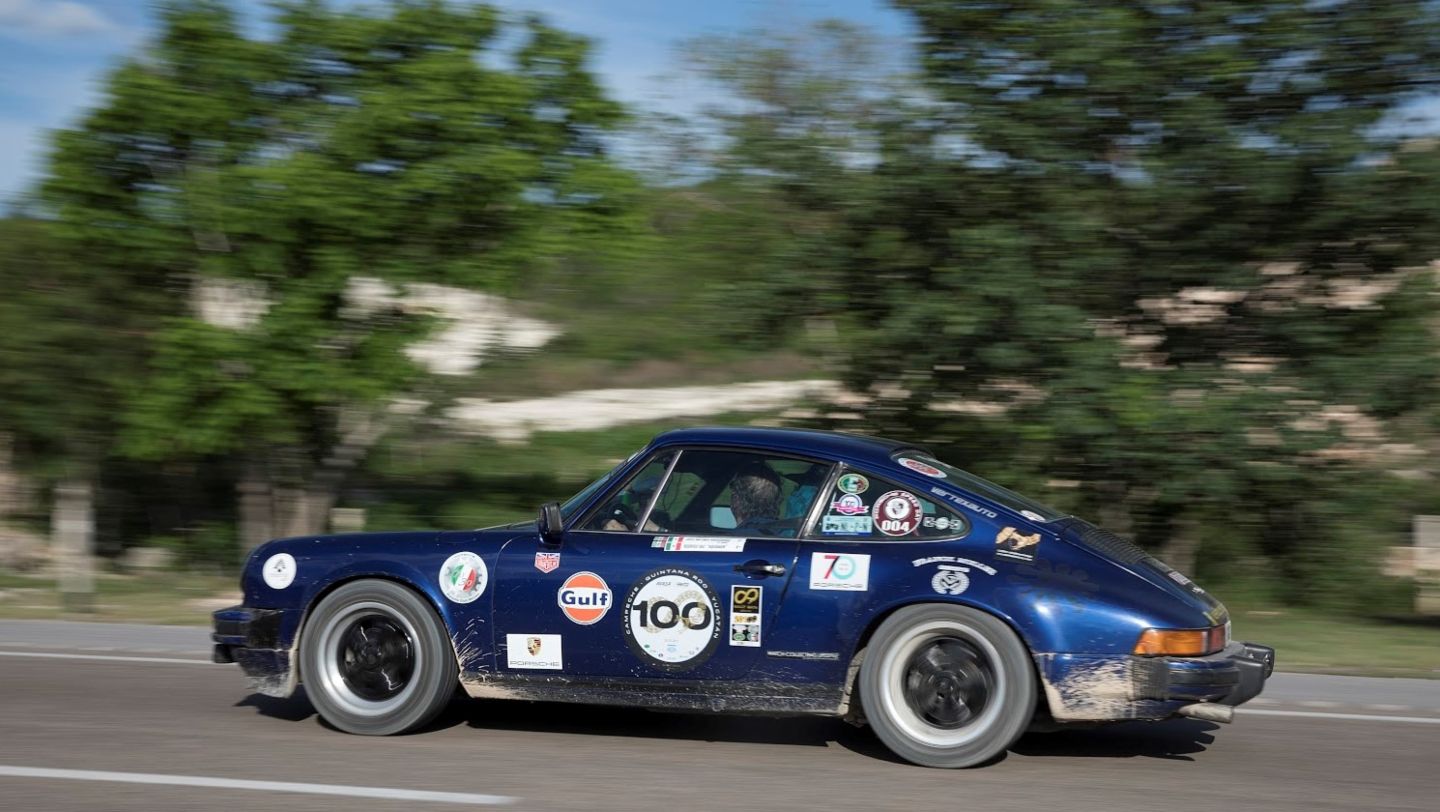 José Antonio Arguimbau y Rodrigo Baz en su Porsche 911 de 1978.