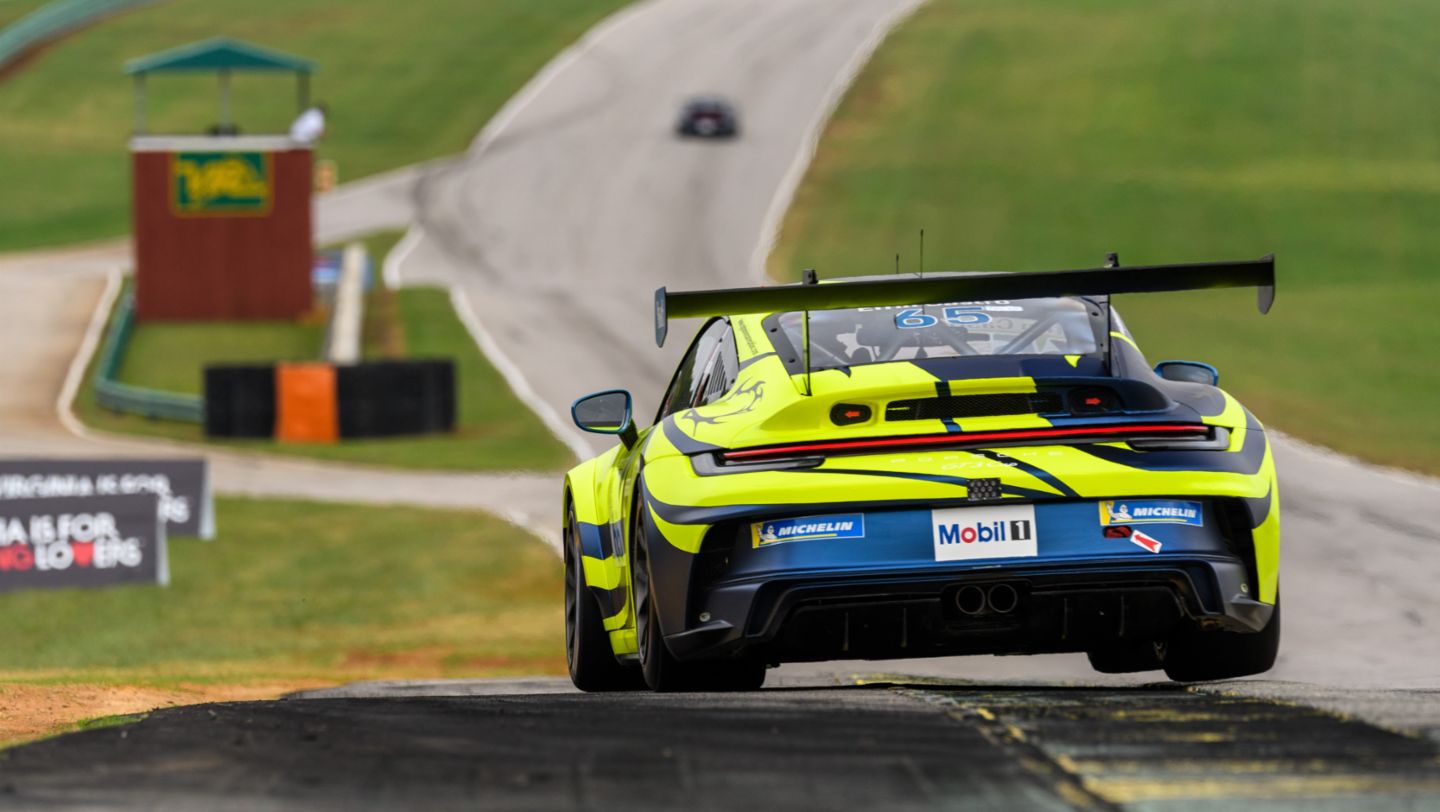 Porsche Carrera Cup North America 2021. Efrín Castro (República Dominicana), Porsche 911 GT3 Cup (992) No. 65, Equipo Hardpoint,