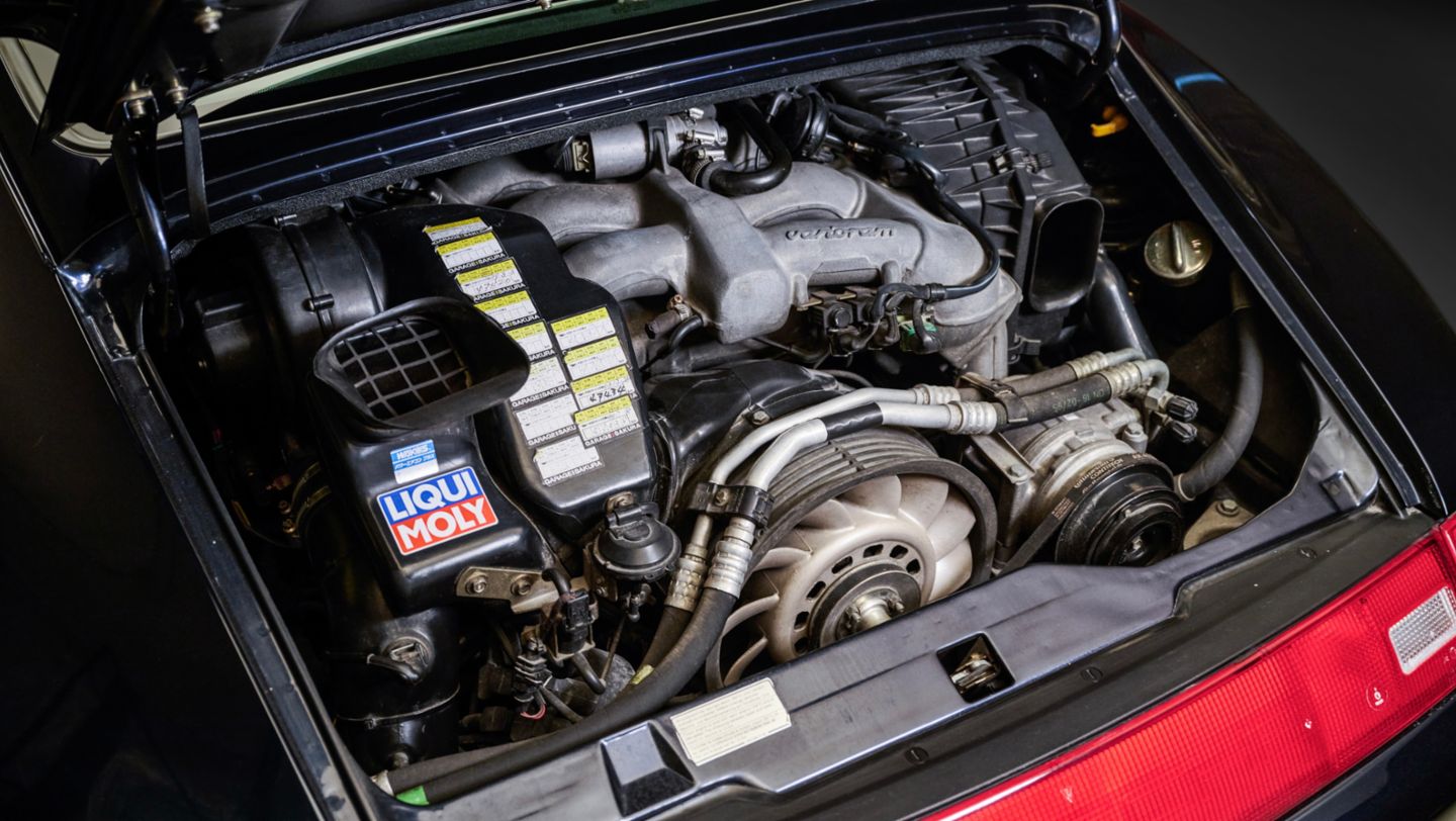 Porsche 911 Carrera RS (993), RM Sotheby's, Abu Dhabi, 2025, Porsche Middle East