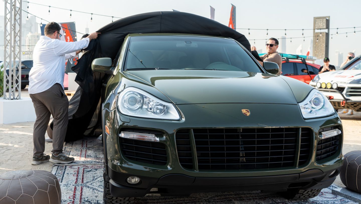 Cayenne GTS (2009), Sonderwunsch, Icons of Porsche, Dubai, 2025, Porsche Middle East