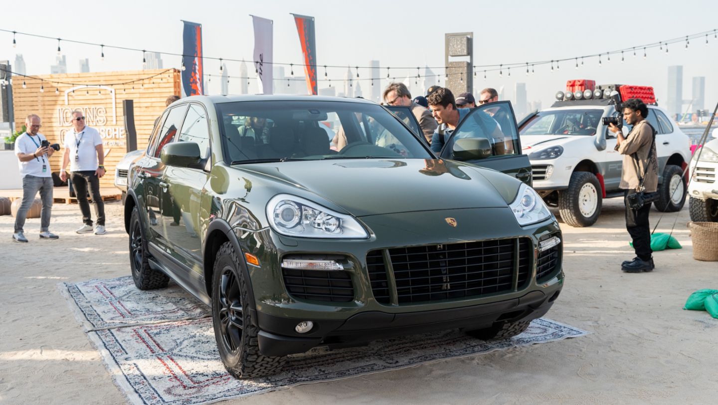 Cayenne GTS (2009), Sonderwunsch, Icons of Porsche, Dubai, 2025, Porsche Middle East
