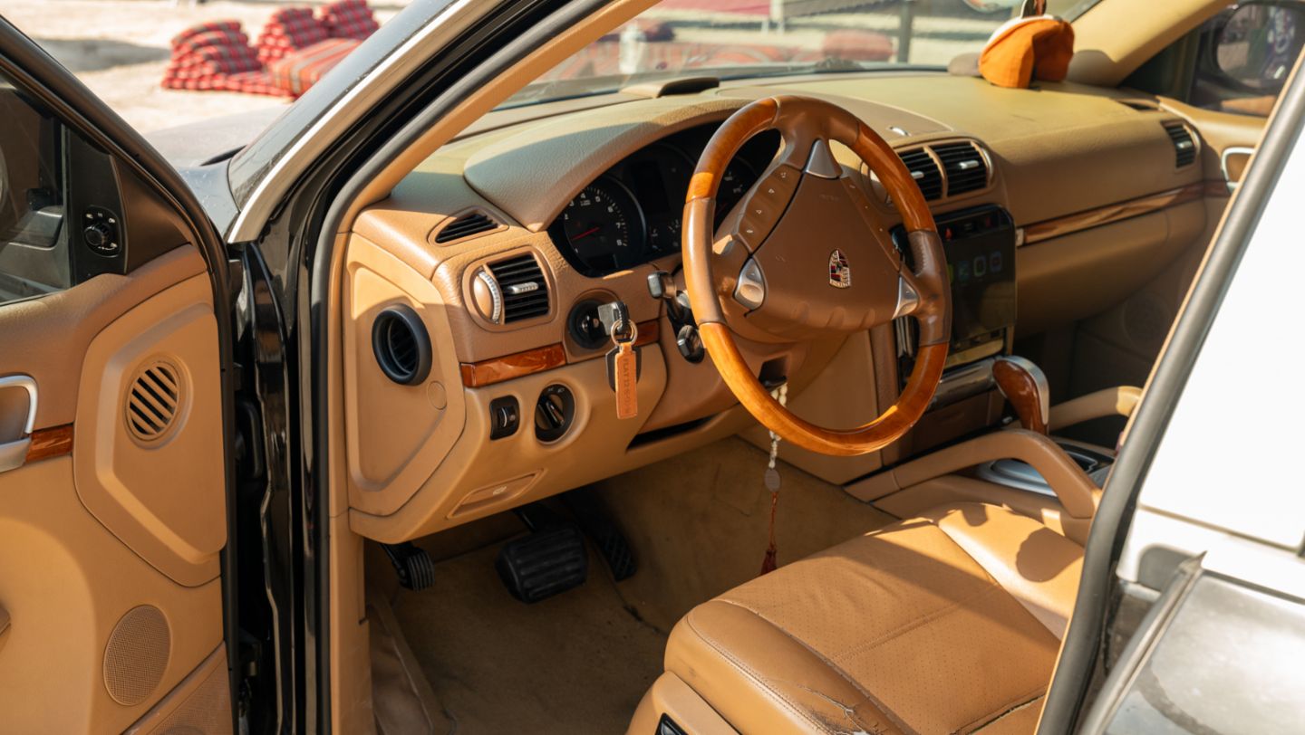 Cayenne V6, Mateo Moussaoui, Icons of Porsche, Dubai, 2025, Porsche Middle East