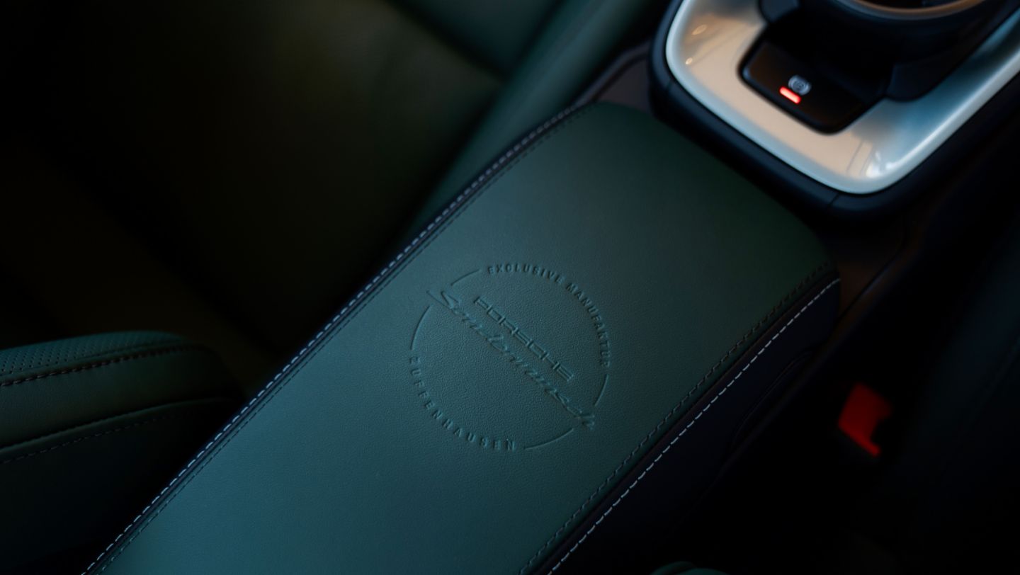 Sonderwunsch 911 Targa Green Roof 2.0, Riyadh, Saudi Arabia, 2026, Porsche Middle East