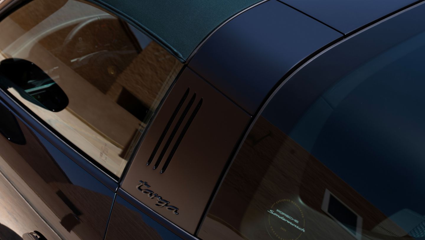 Sonderwunsch 911 Targa Green Roof 2.0, Riyadh, Saudi Arabia, 2026, Porsche Middle East
