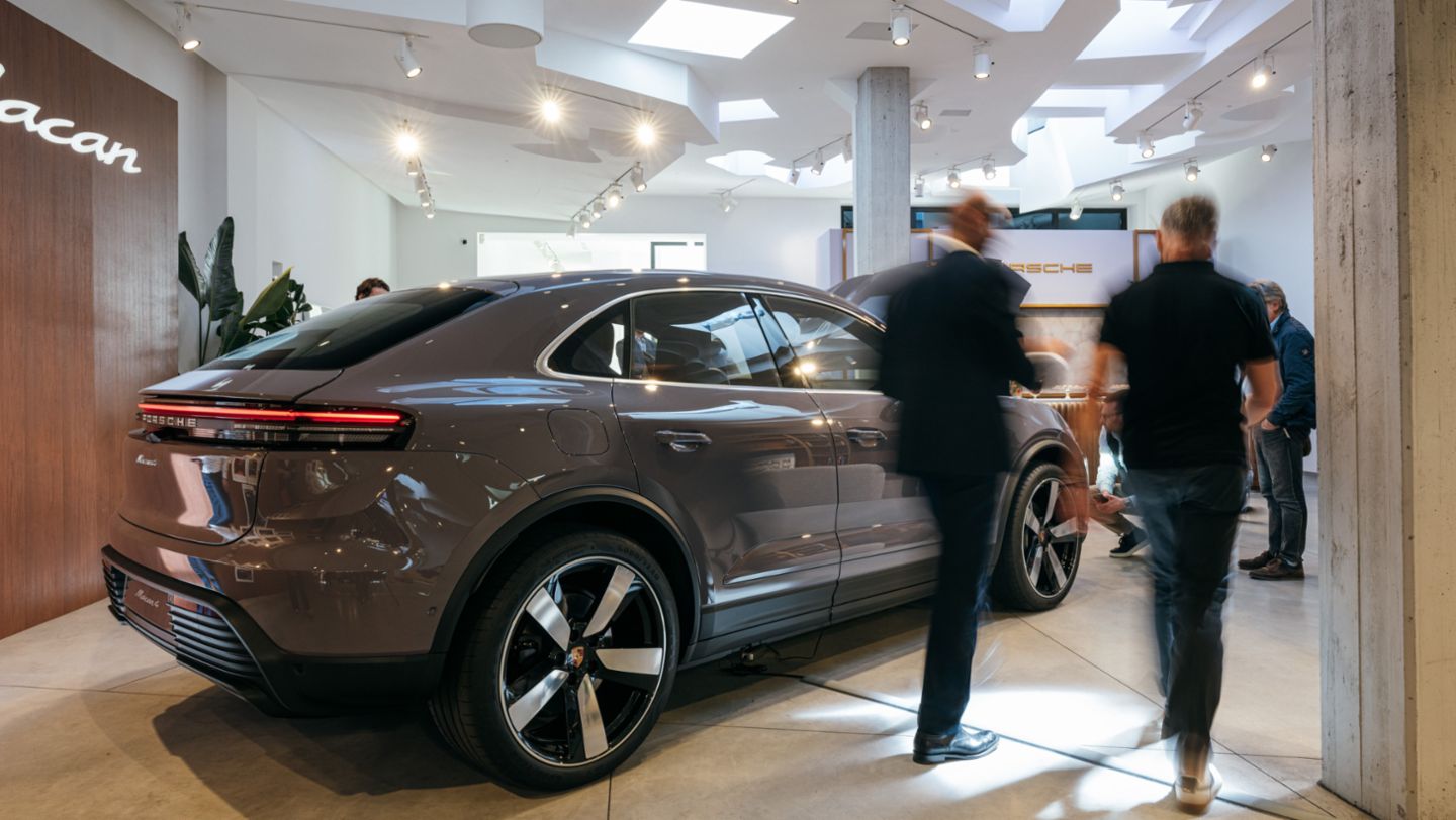 Porsche Italia_Preview Macan Milano Design Week