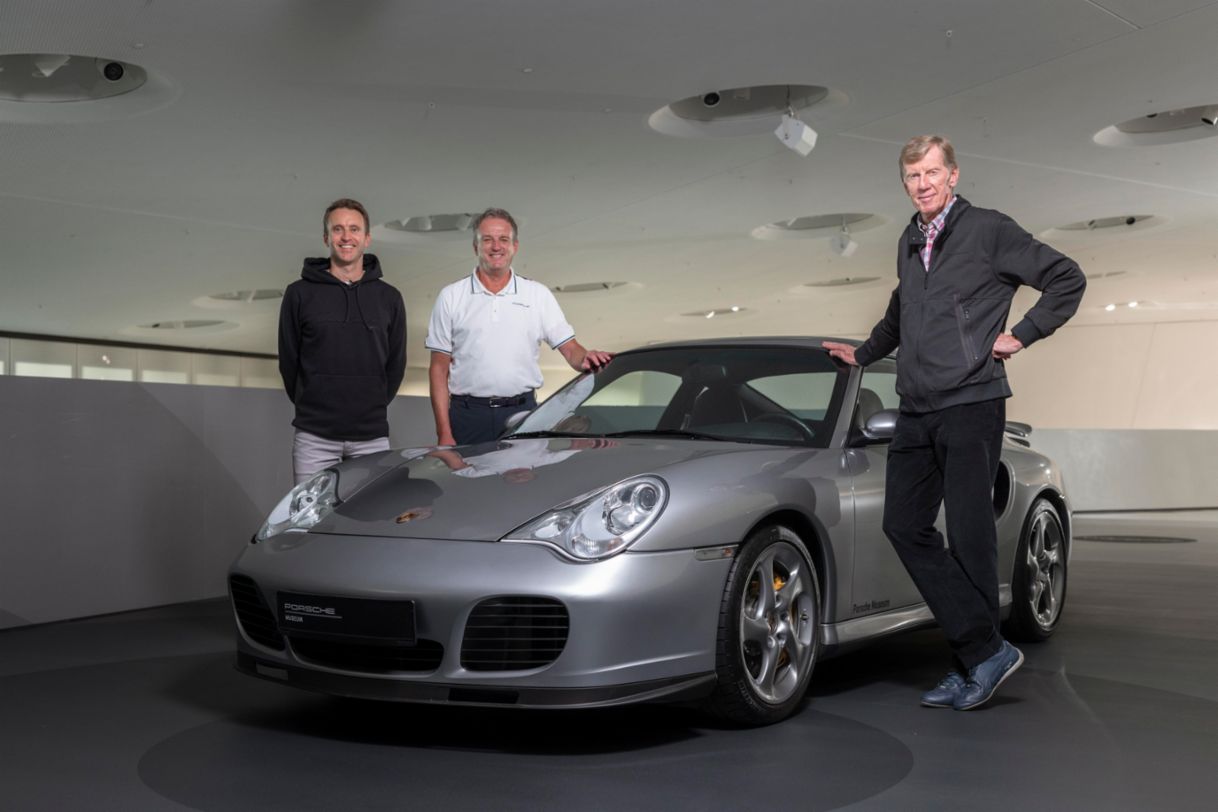 Timo Bernhard, Porsche Brand Ambassador, Thomas Krickelberg, Walter Röhrl, Porsche Brand Ambassador, Porsche 911 Turbo S (996), Porsche Museum, 2024, Porsche AG