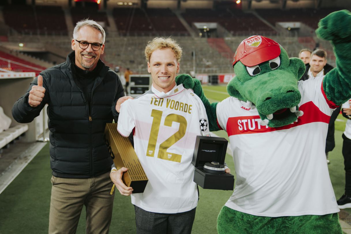 Thomas Laudenbach, Larry ten Voorde, (l-r), Porsche Mobil 1 Supercup, Rezumatul sezonului 2024, 2024, Porsche AG