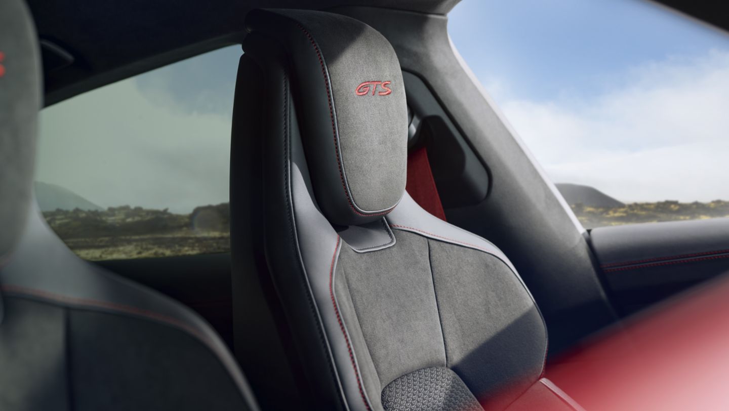 Taycan GTS 