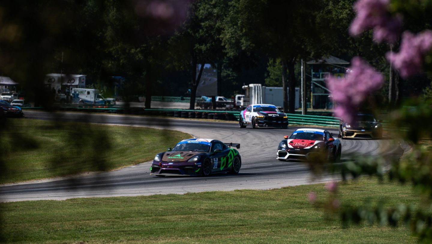 Review, IMSA WeatherTech SportsCar Championship, Race 8, Alton, Virginia