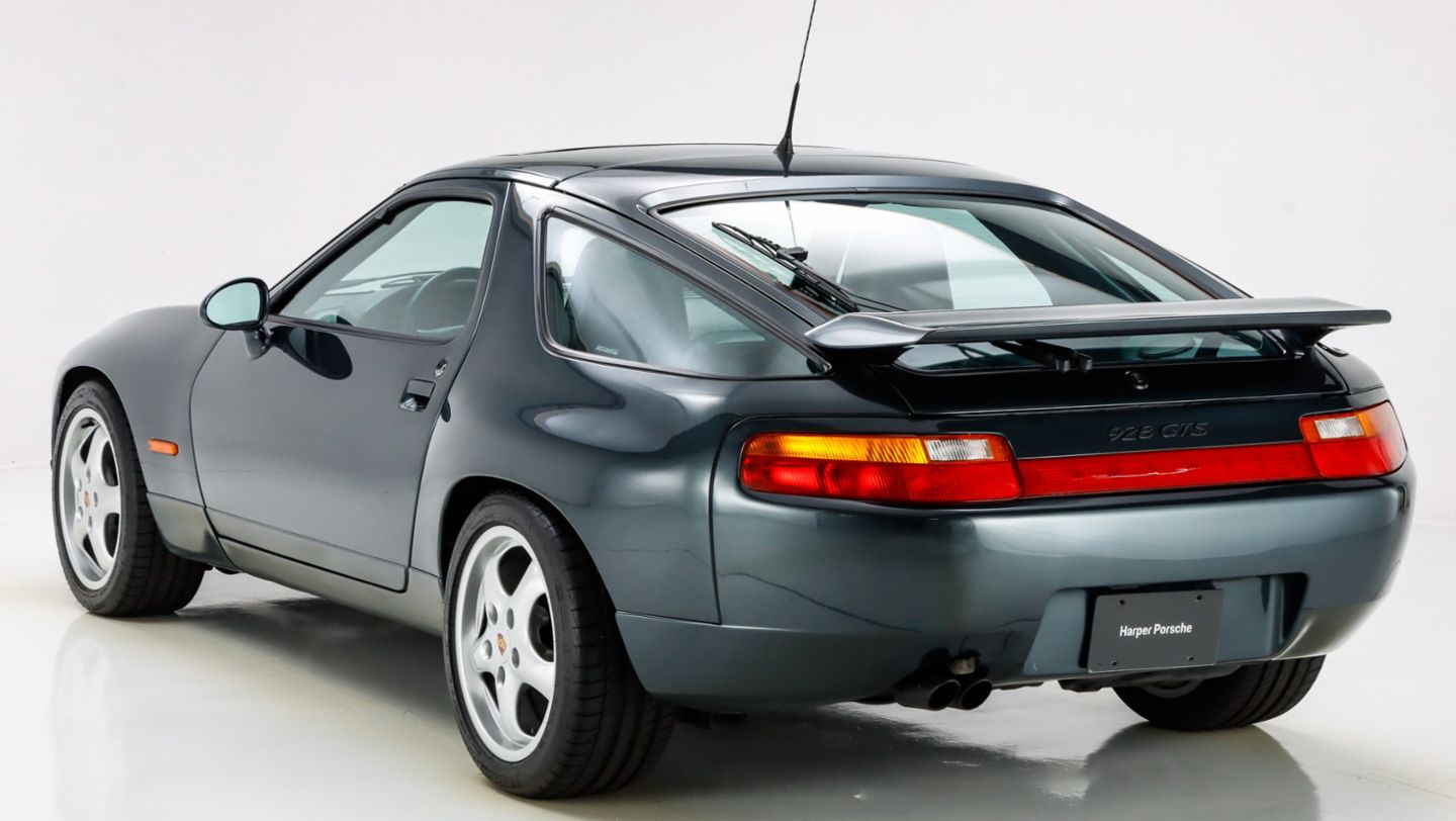 2024 Porsche Classic Restoration Challenge finalists named