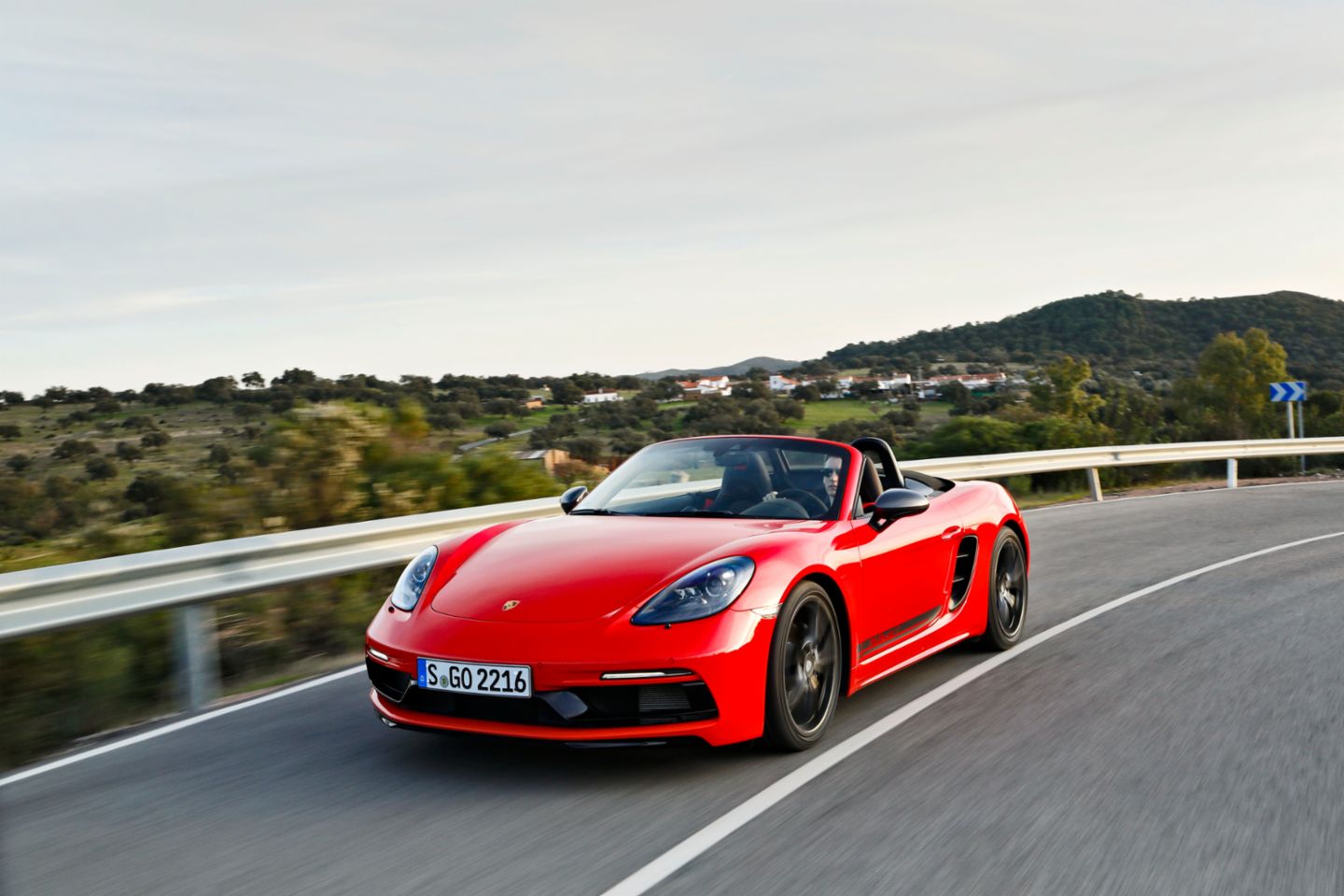 The 2020 Porsche 718 Boxster T and 718 Cayman T