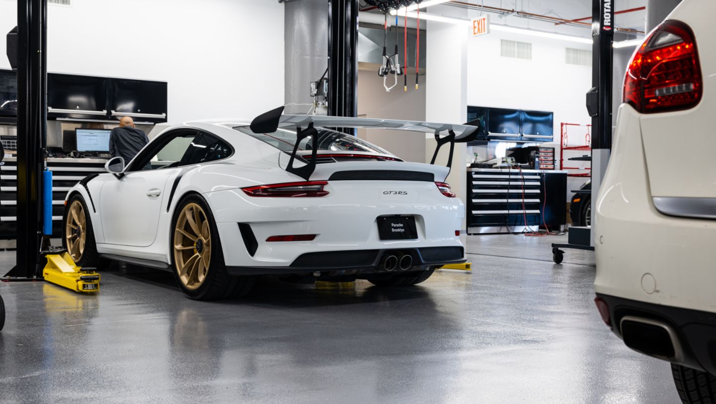 Porsche Brooklyn, 2022, PCNA
