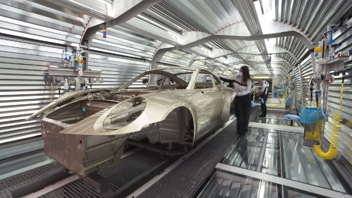 2022 911 GT3, Gold Bronze Metallic, production line, Zuffenhausen, 2022, PCNA