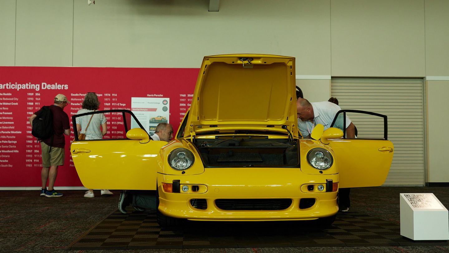 1996 911 Carrera 4S Type 993, Porsche Exchange, Sports Car Together Fest, Indianapolis Motor Speedway, 2022, PCNA