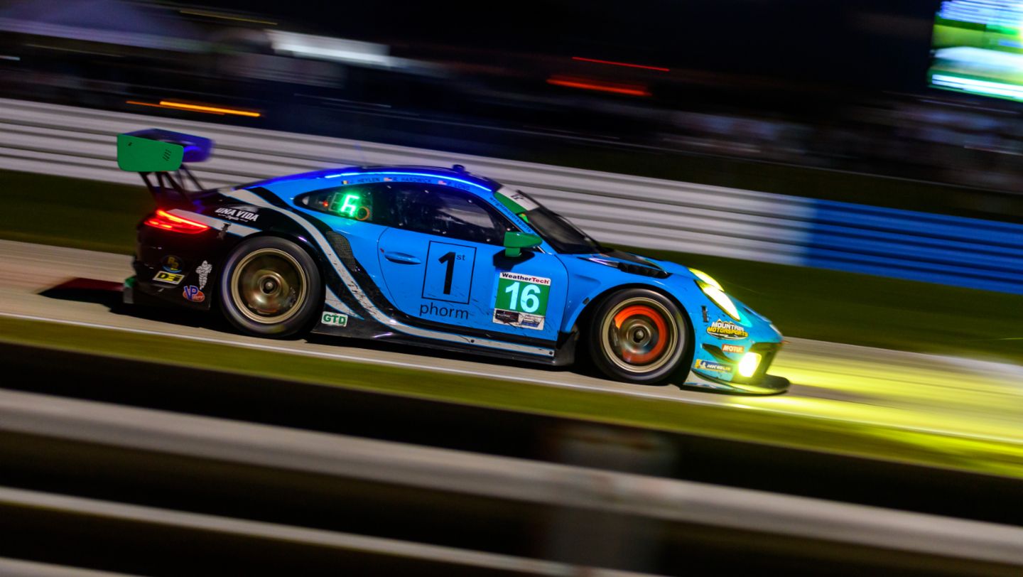 Wright Motorsports drives to victory, Porsche 911 GT3 R, 12 Hours of Sebring, 2020, PCNA