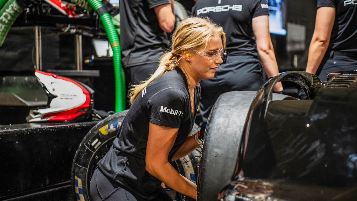 Porsche hosts 2024 Driver Development Workshop