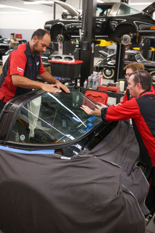 2024 Porsche Classic Restoration Challenge finalists named