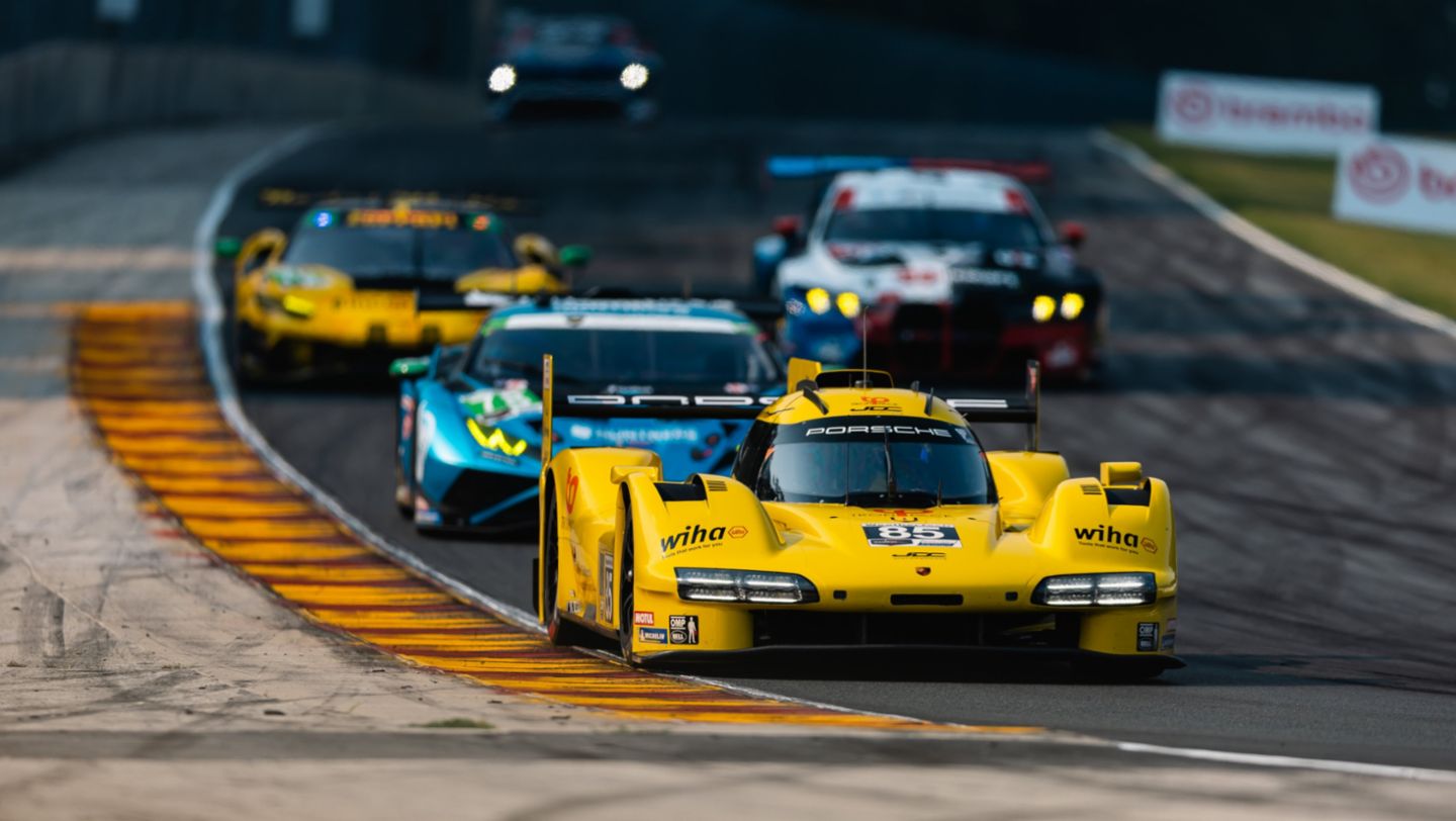 Porsche 963, JDC-Miller MotorSports (#85), Gianmaria Bruni (ITA), Tijmen van der Helm (NLD) 