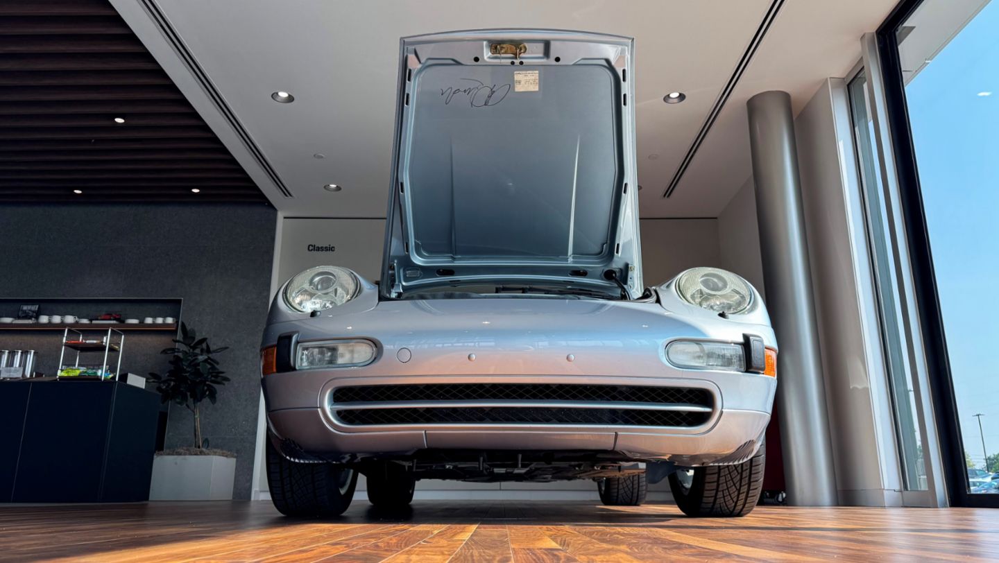 Porsche Beachwood wins the 2025 Porsche Restoration Challenge Preservation Award for East with their 1995 911 Carrera 4S