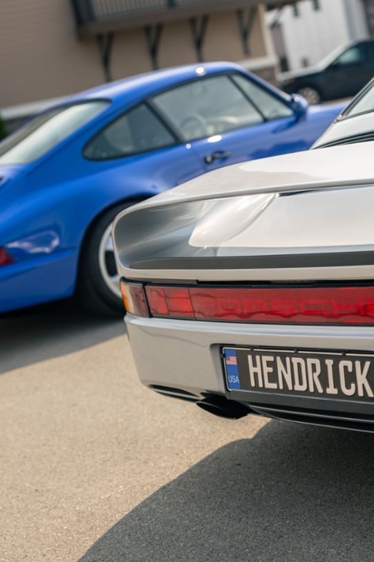 Hendrick Porsche wins 2025 Porsche Restoration Challenge People’s Choice Award for Area South-Central with their 1988 959 Komfort