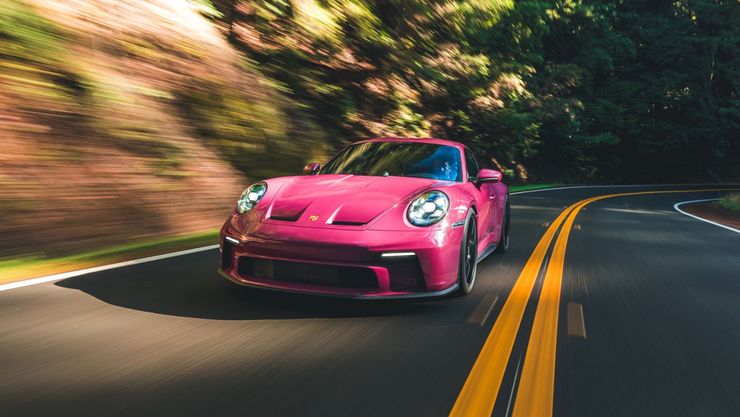 Porsche 911 S/T - Ruby Star Neo