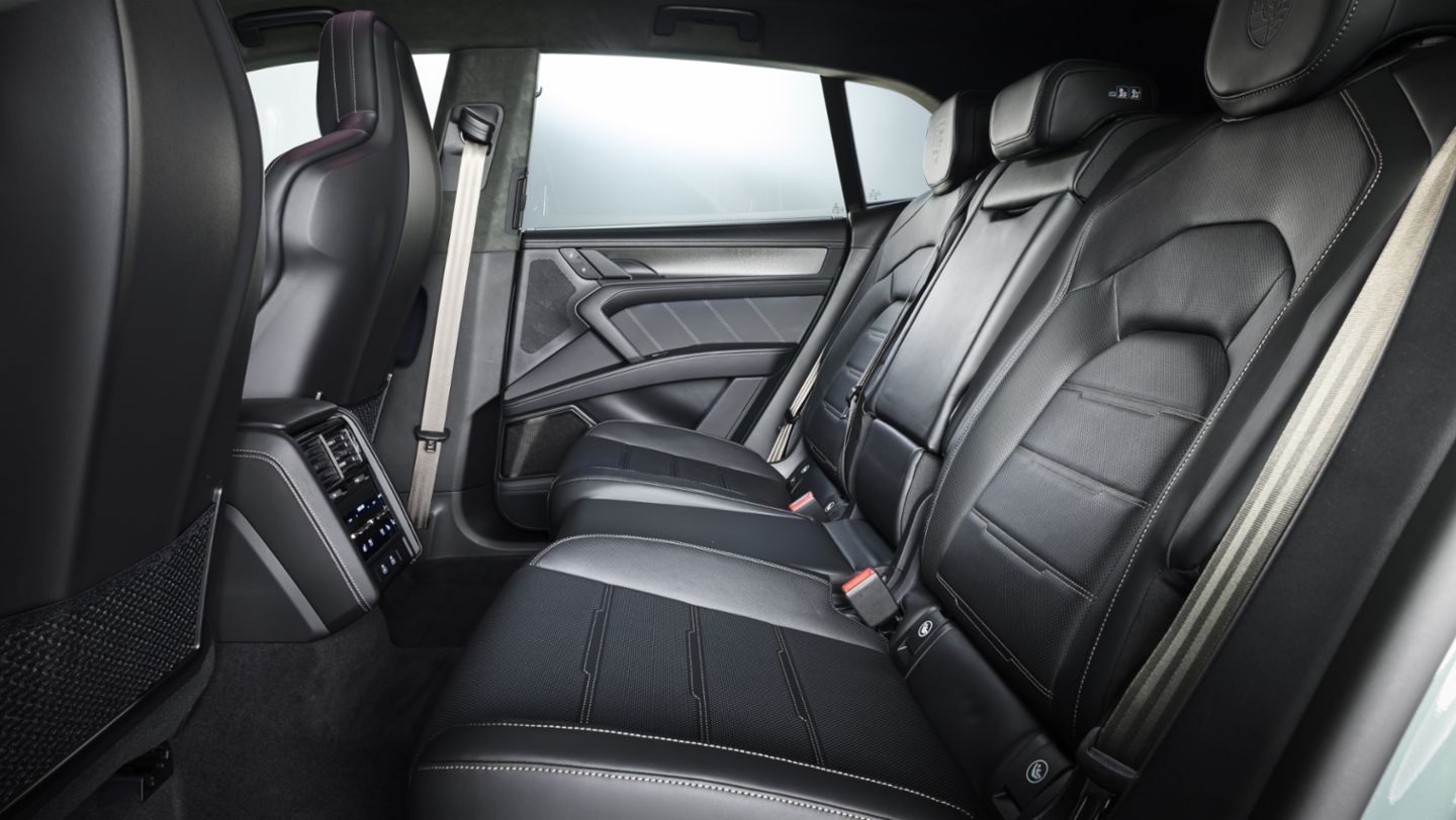 Porsche Cayenne Turbo Electric