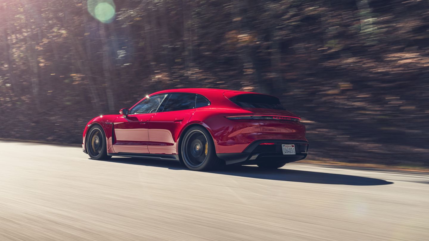 Taycan GTS Sport Turismo