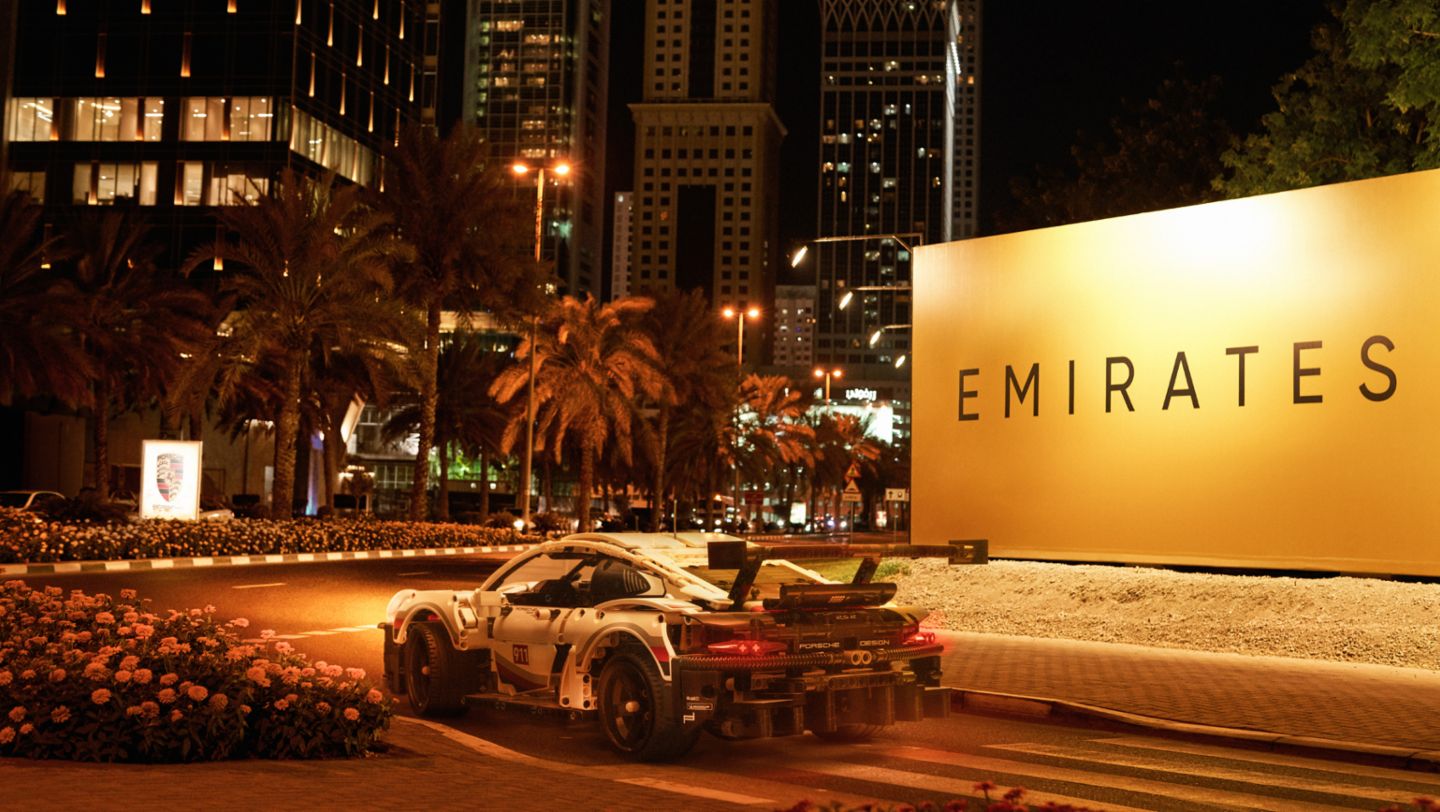 Lego 911 RSR, Dubai, 2020, Porsche AG