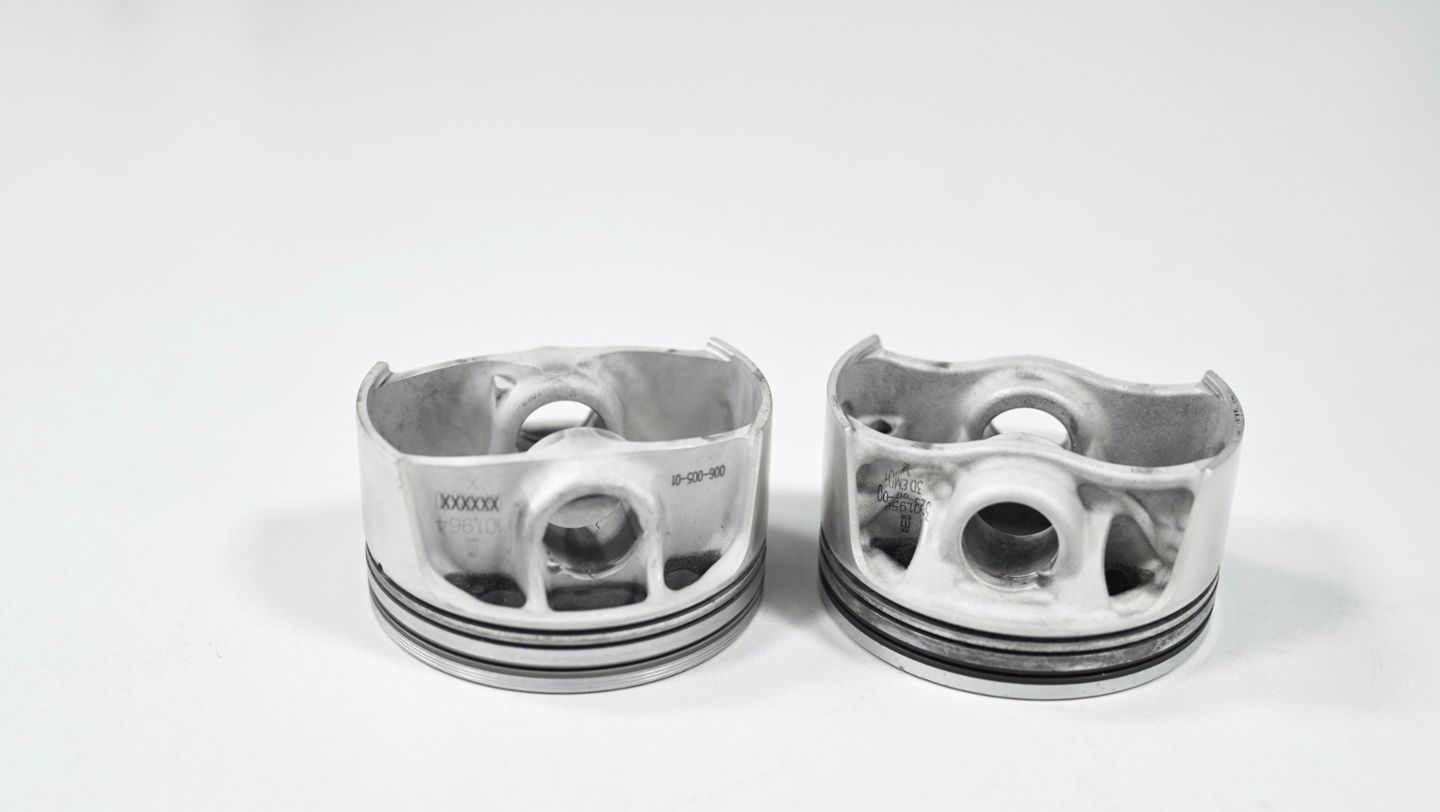 Pistons from the 3D printer, 2020, Porsche AG