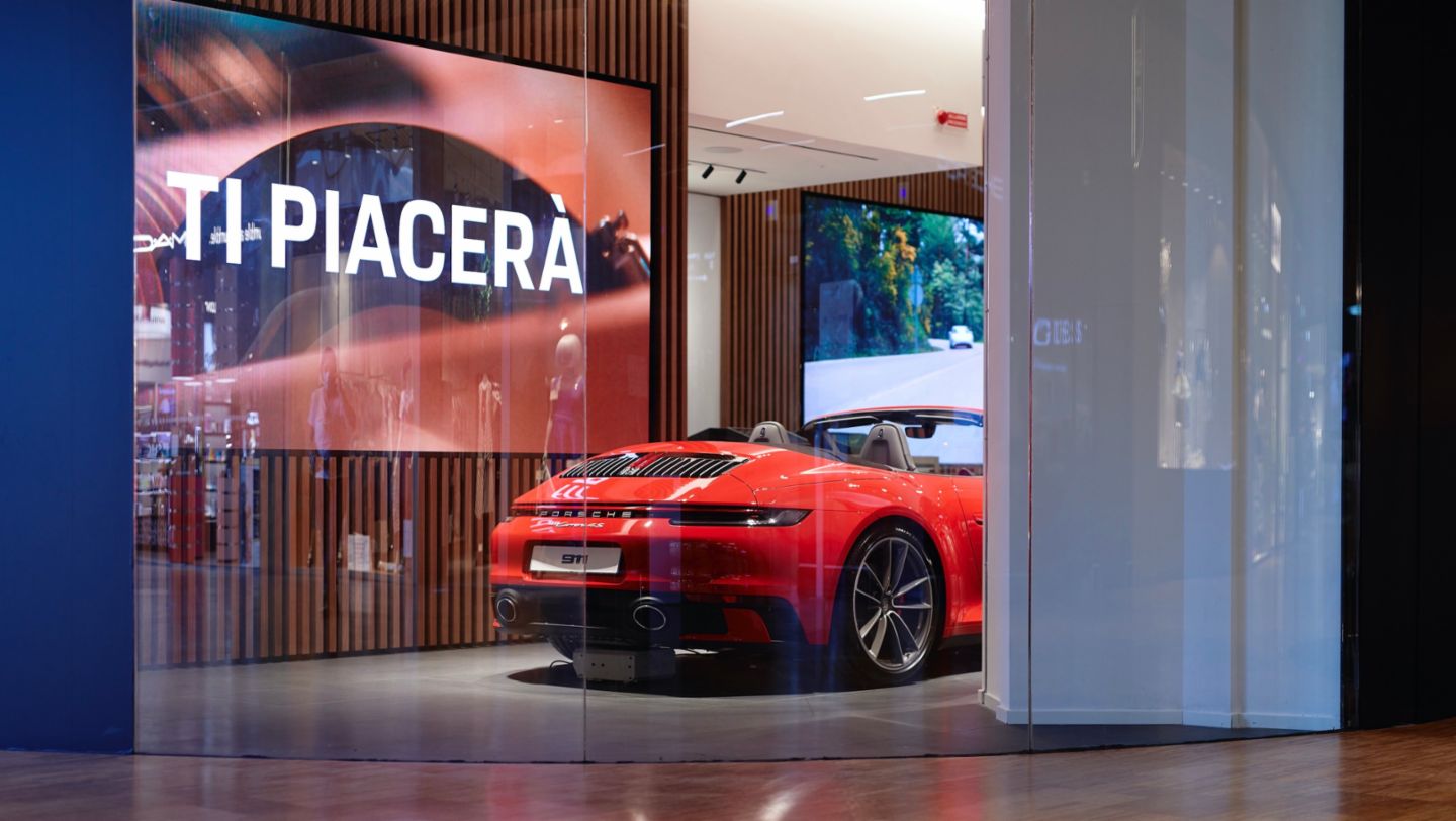 911 Carrera 4S Cabriolet, Concept store "Porsche@CityLife", Milan, Italy, 2020, Porsche AG