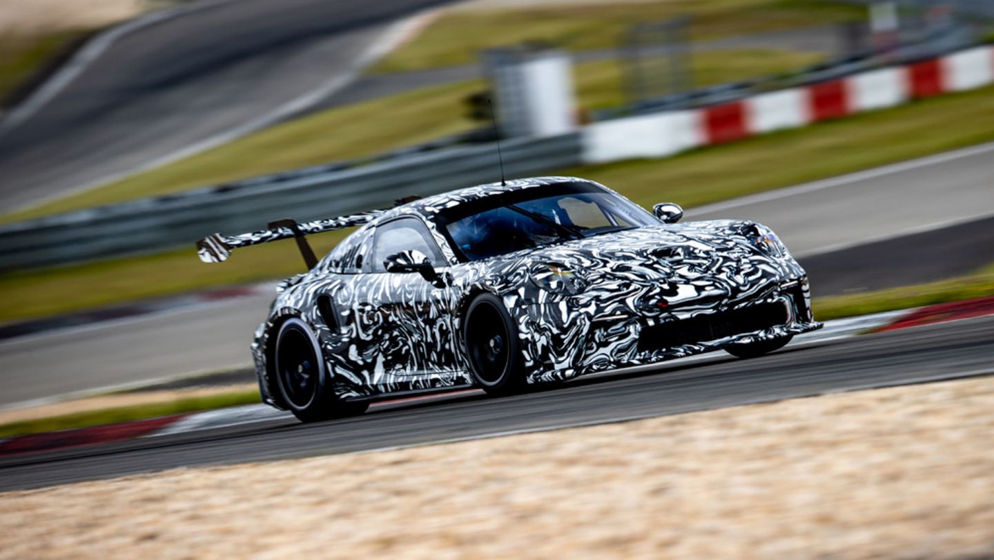 Porsche 911 GT3 Cup (generación 992), prototipo camuflado, Nürburgring, Alemania, 2020, Porsche AG