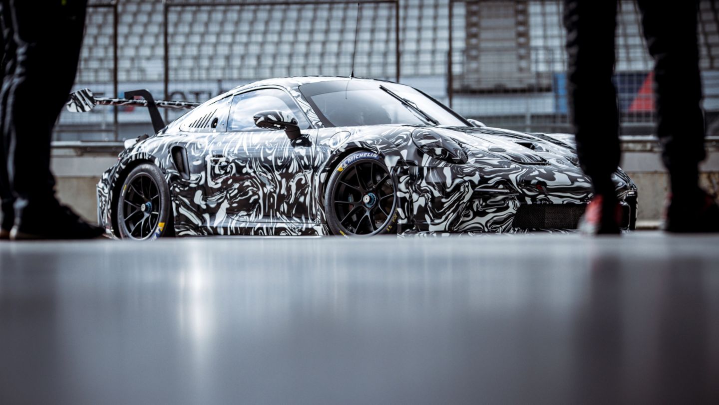 Getarnter Porsche 911 GT3 Cup (Generation 992), Prototyp, Nürburgring, Deutschland, 2020, Porsche AG