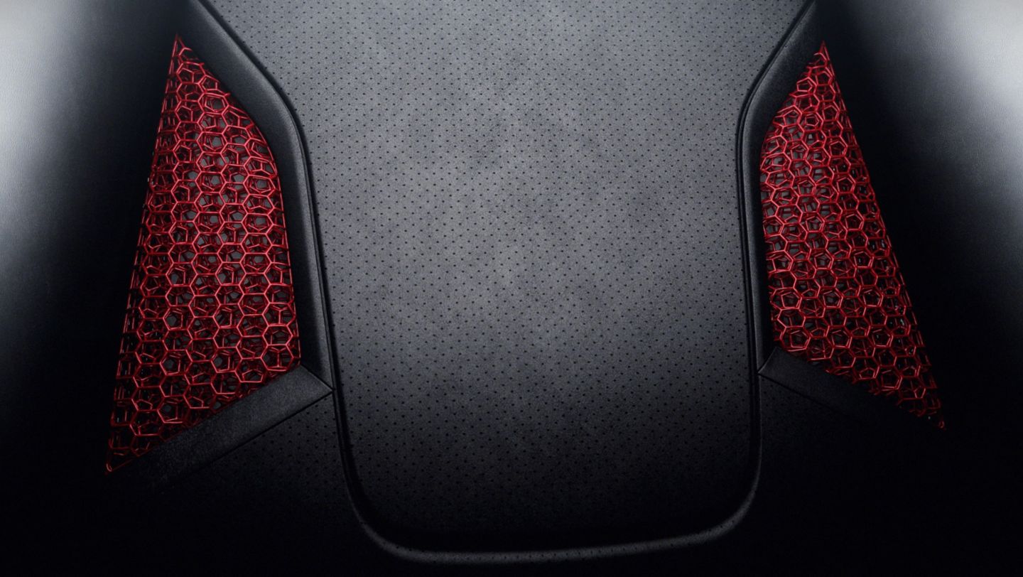 Porsche presents innovative 3D-printing technology for bucket seats - Image 2