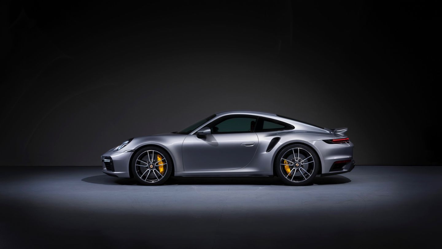 New 911 Turbo S: the ideal aerodynamic setup for every driving situation - Image 4