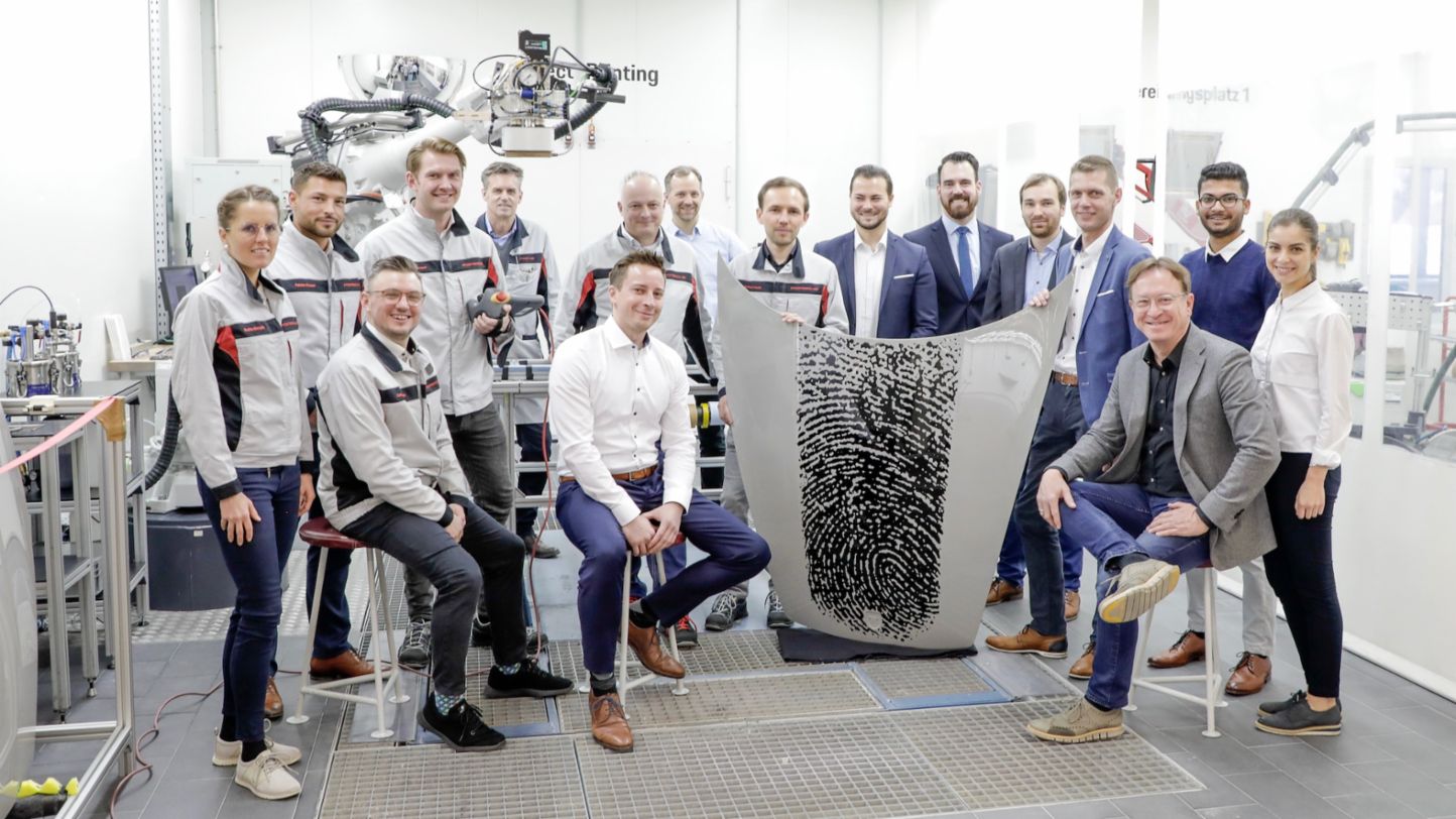 Porsche project team, Direct printing method, Zuffenhausen training centre, 2020, Porsche AG