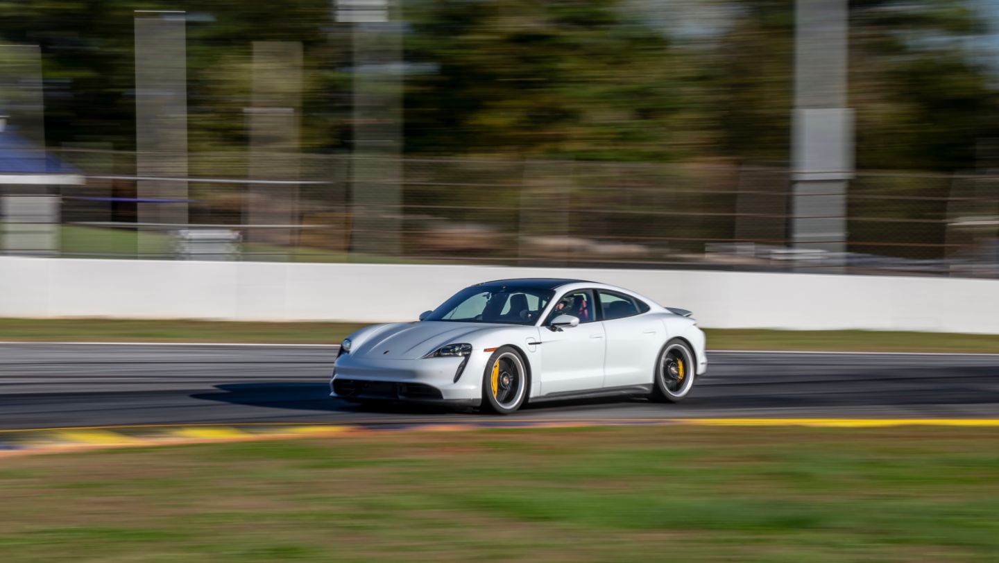 Taycan Turbo S, Michelin Raceway Road Atlanta, Georgia, USA, 2020, Porsche AG