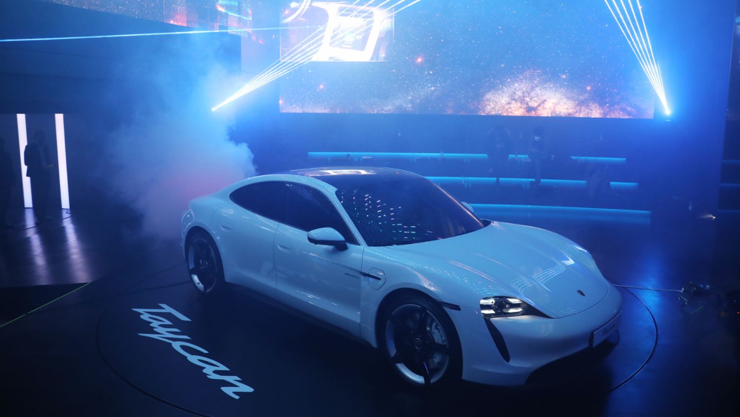 Taycan 4S launch, Porsche Taycan Arena, Seoul, 2020, Porsche AG