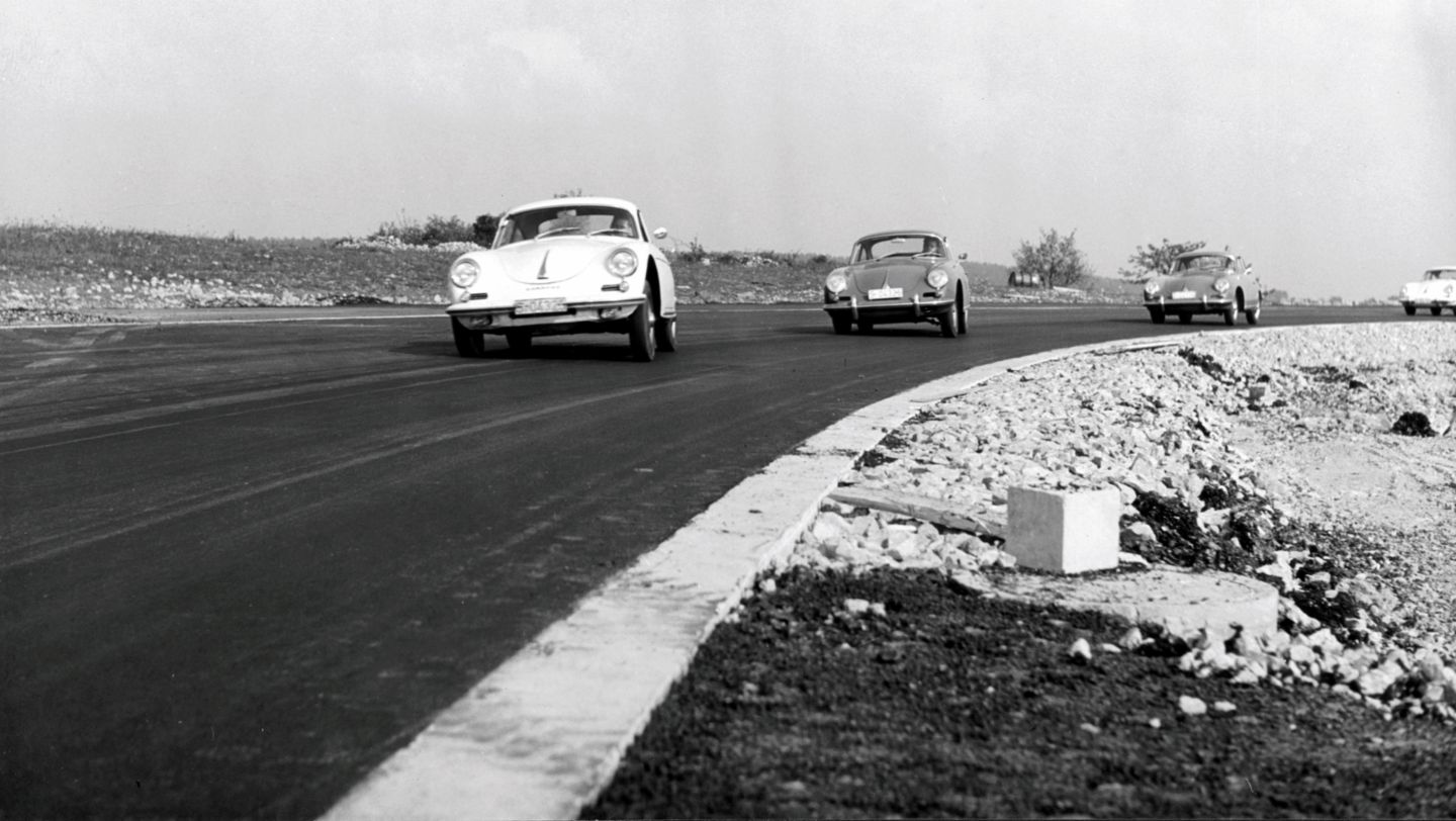 Porsche 356 B Coupés, Einweihung und erste Nutzung des Prüffeldes in Weissach, 1962, Porsche AG