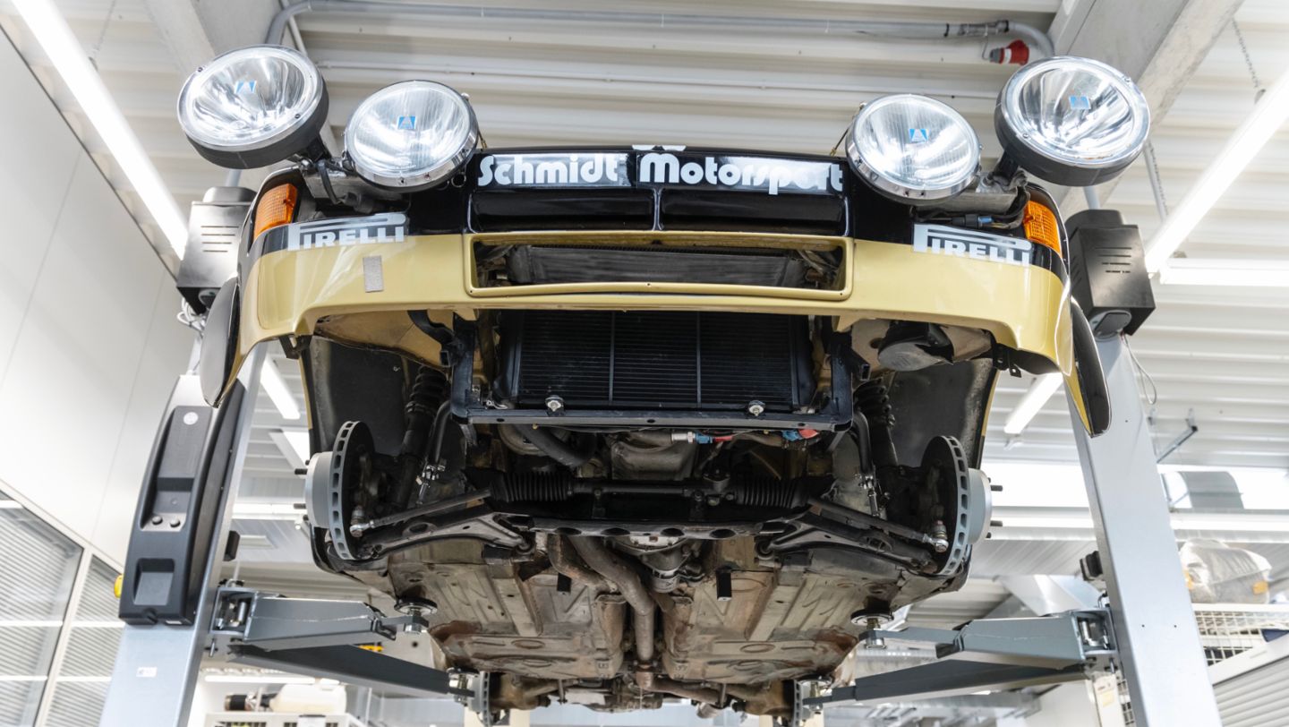 Restaurierung des 924 Carrera GTS Rallye, 2021, Porsche AG