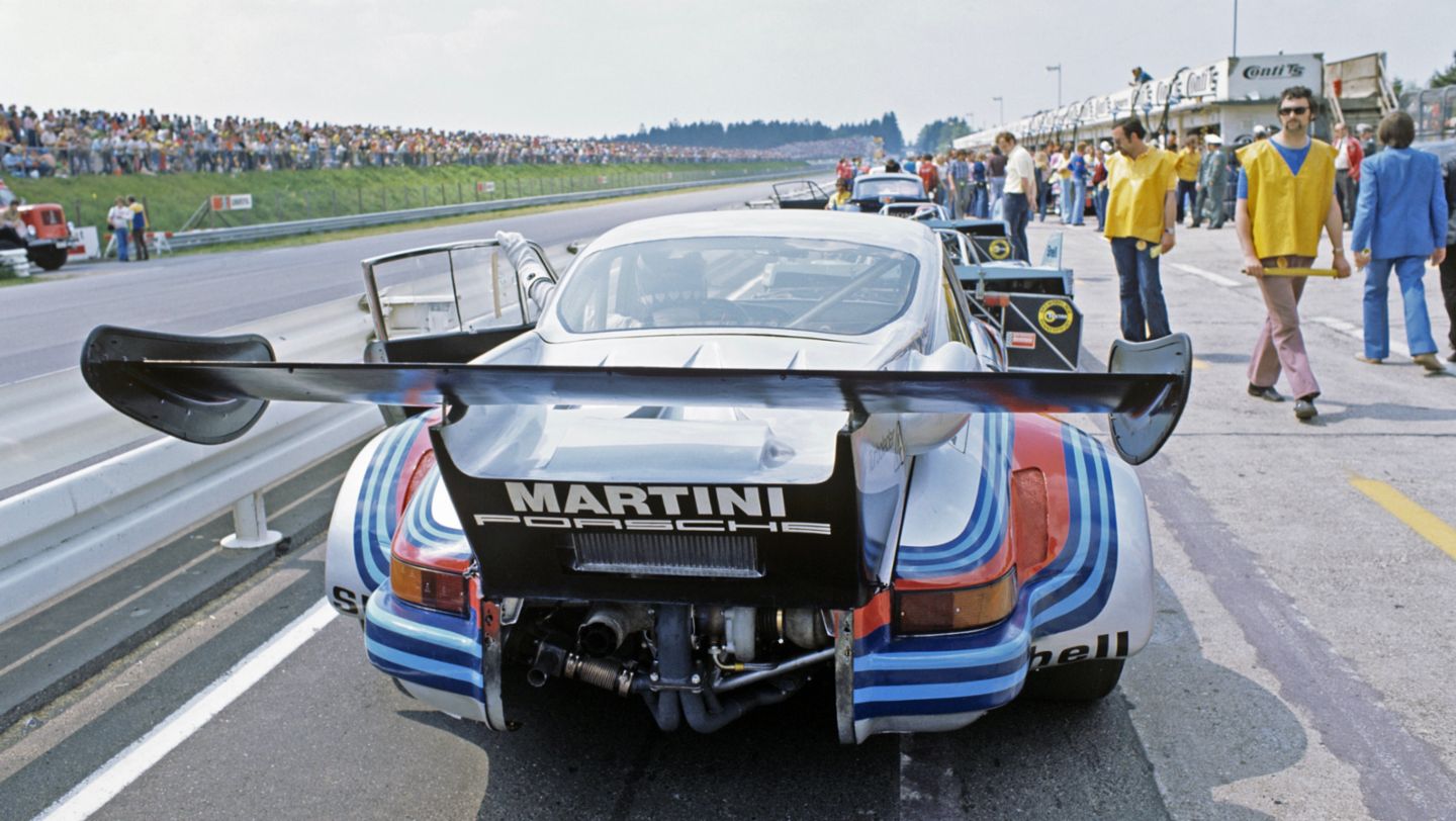Porsche congratulates Manfred Schurti on his 80th birthday - Image 3