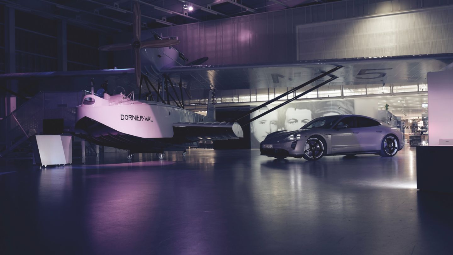 Taycan, Dornier Museum, Friedrichshafen, 2021, Porsche AG