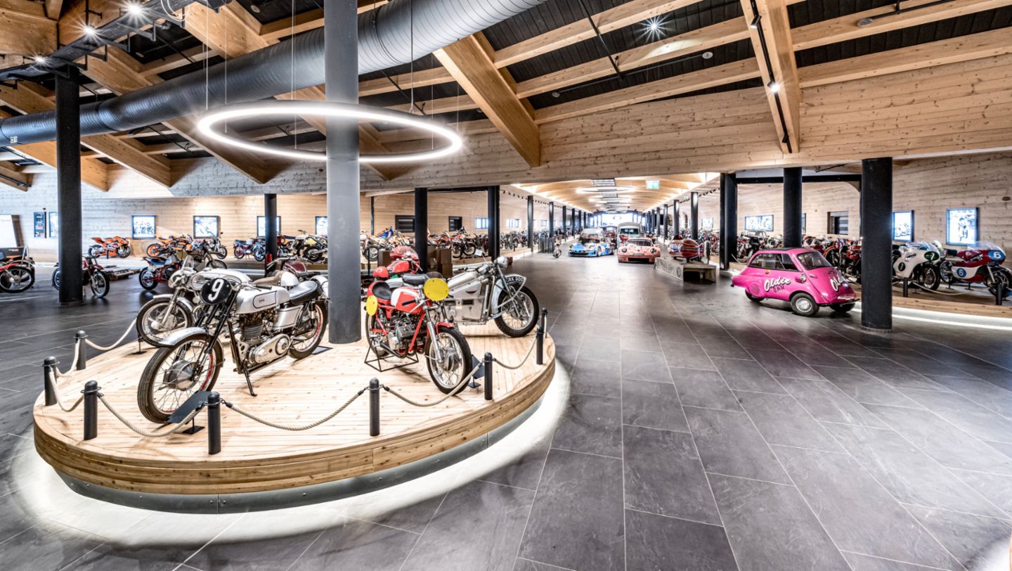 Ausstellung im TOP Mountain Motorcycle Museum, Hochgurgl, Österreich, 2021, Porsche AG
