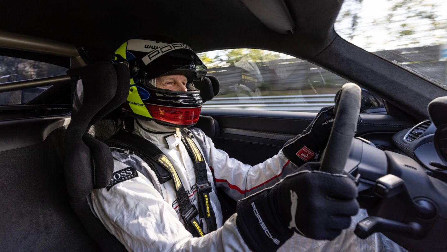 Jörg Bergmeister, Porsche-Markenbotschafter, Prototyp des 718 Cayman GT4 RS, Nürburgring, 2021, Porsche AG