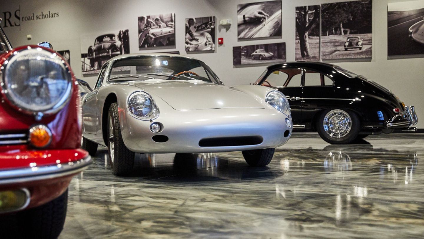 El extremadamente raro Porsche 356 B Carrera GTL Abarth es una de las joyas de la extensa colección, 2021, Porsche AG