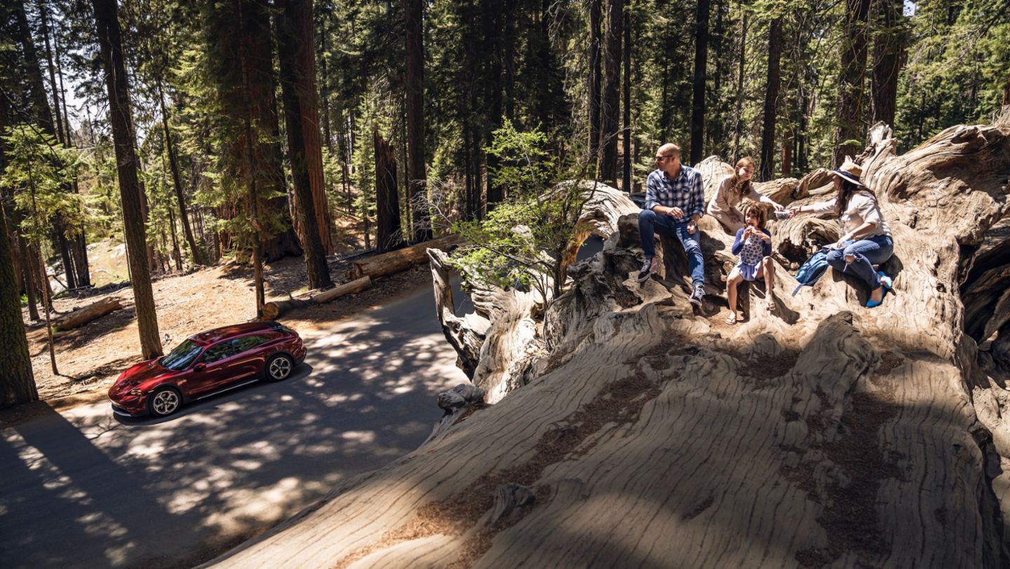 Familia Chuldenko, Taycan 4 Cross Turismo, Parque Nacional de Yosemite, 2021, Porsche AG