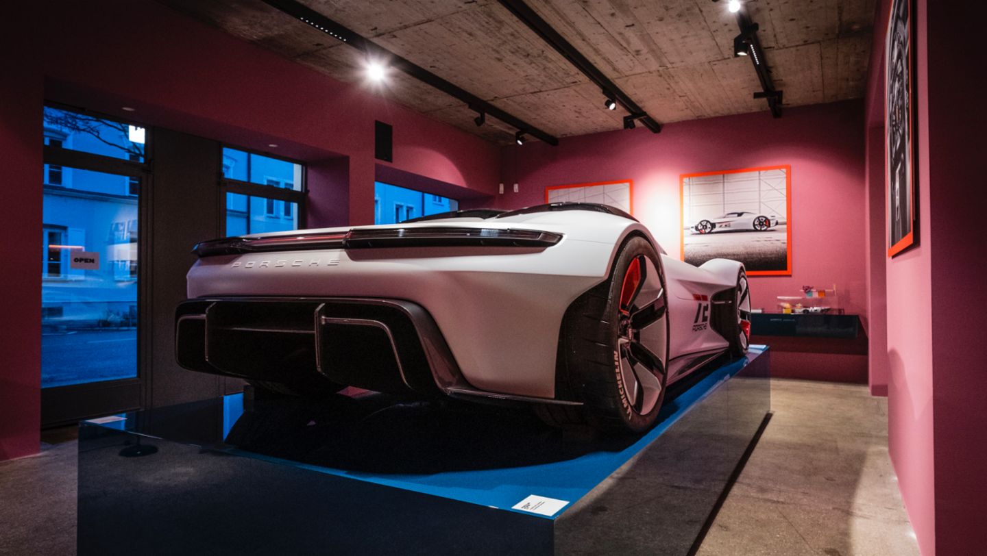 Porsche Vision Gran Turismo, tienda provisional Curvistan, Múnich, Alemania, 2021, Porsche AG