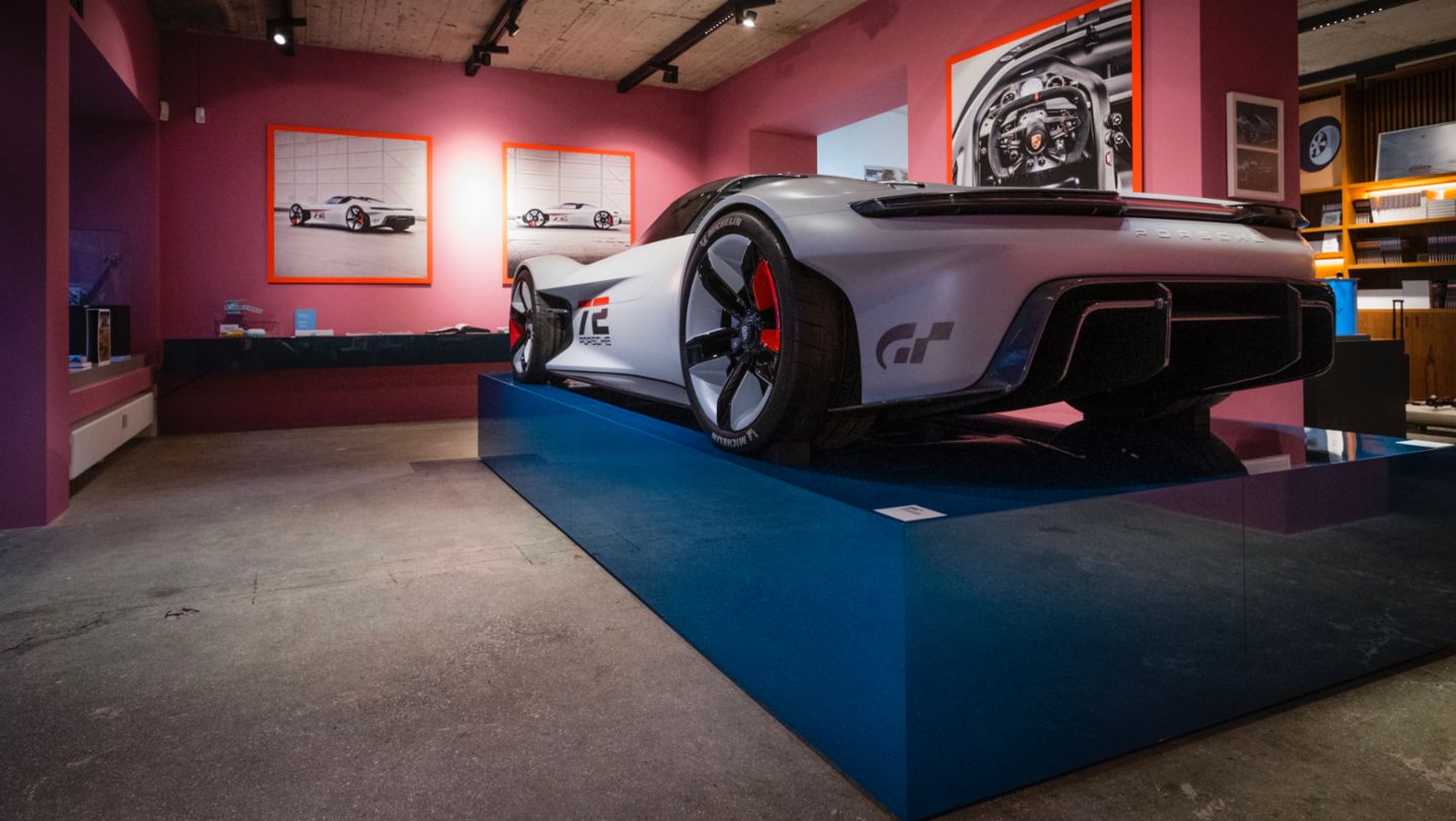 Porsche Vision Gran Turismo, Pop-up store "Curvistan", Munich, Germany, 2021, Porsche AG